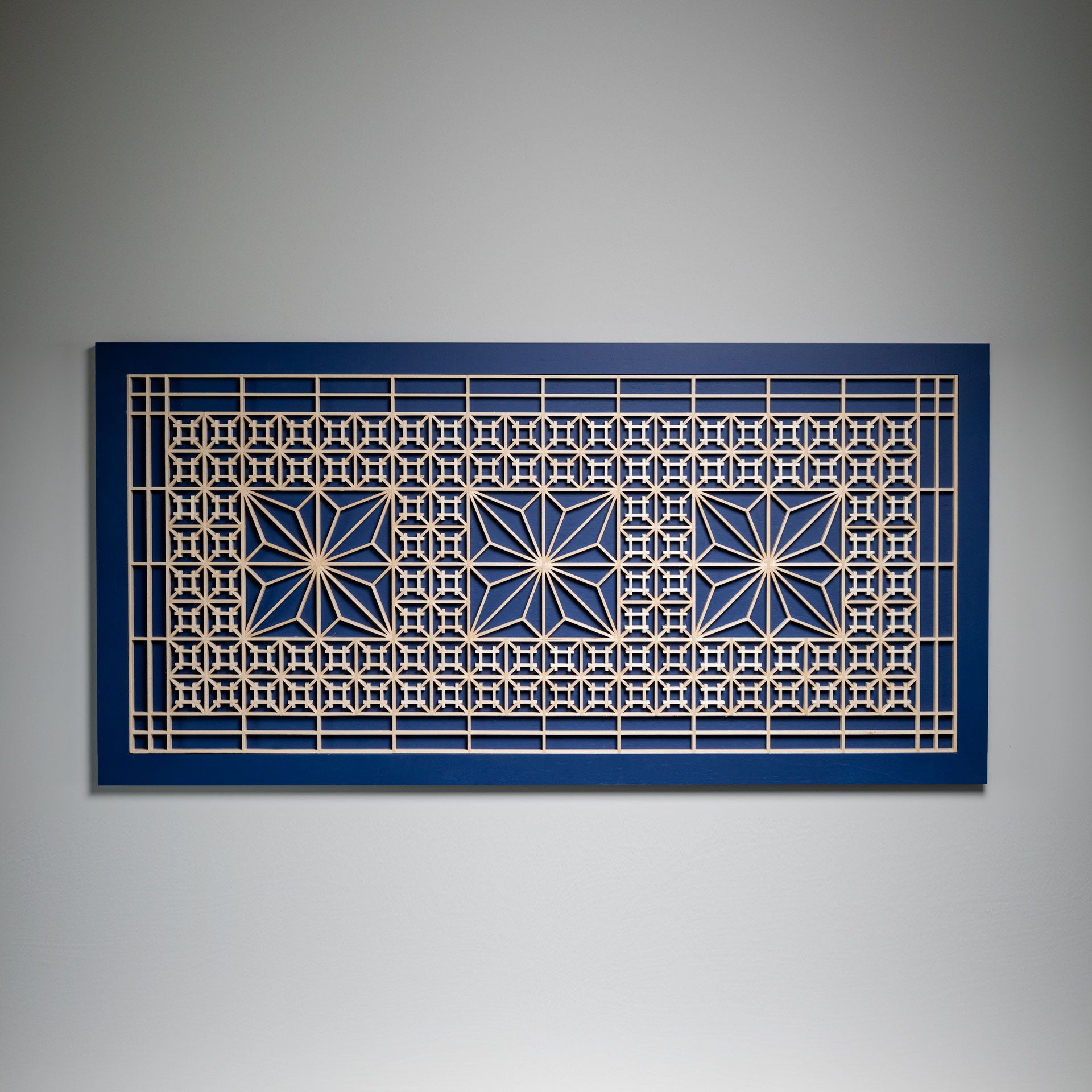 Large kumiko panel with blue border and background